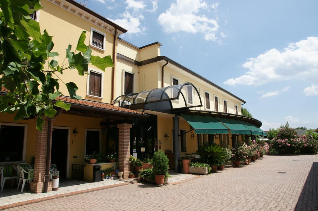 Locanda Grego Bolzano Vicentino Eksteriør bilde